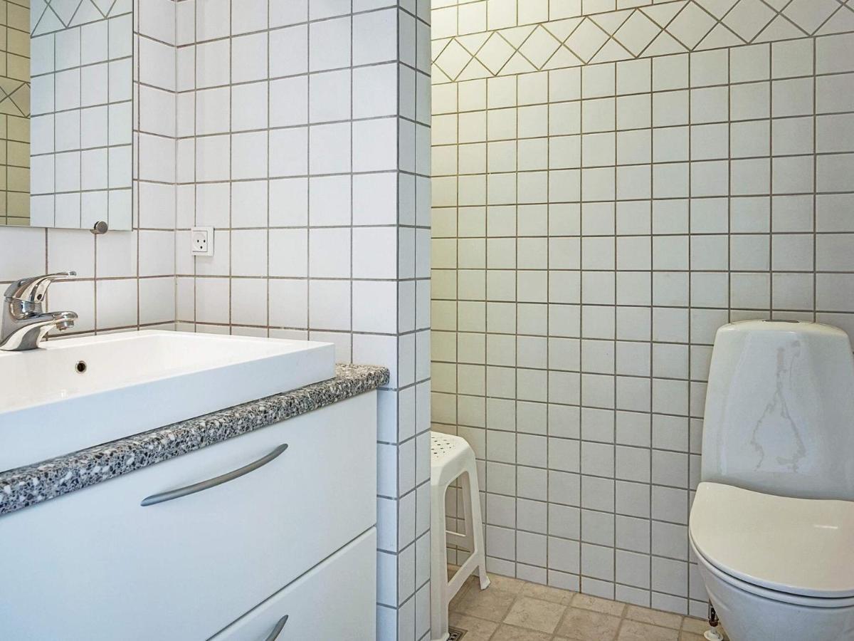 4 Person Holiday Home In Allinge Eksteriør billede