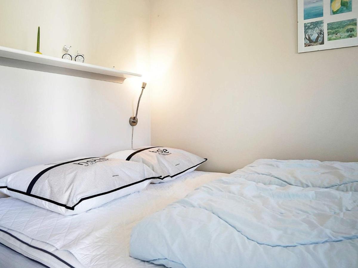 4 Person Holiday Home In Allinge Eksteriør billede